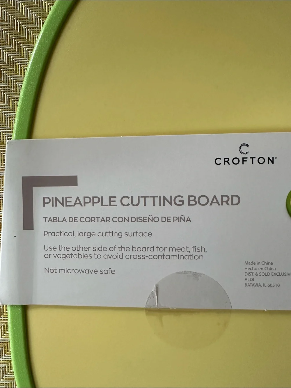 Crofton Pineapple Cutting Board and Colander Set - Green/Yellow